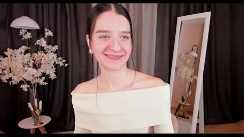 Snapshot of helentasty_ chatting on 02.06.25 Helen online show from 02.06.25