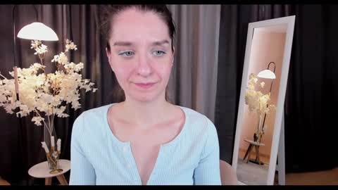 Snapshot of helentasty_ chatting on 02.06.25 Helen online show from 02.06.25