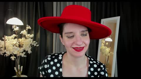 Snapshot of helentasty_ chatting on 02.07.25 Helen online show from 02.07.25