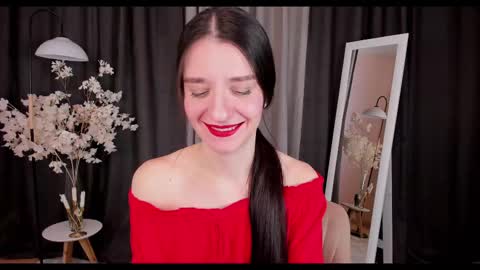 Snapshot of helentasty_ chatting on 02.14.25 Helen online show from 02.14.25