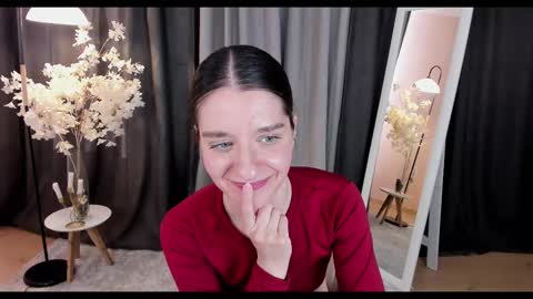 Snapshot of helentasty_ chatting on 02.25.25 Helen online show from 02.25.25