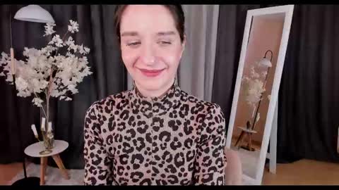 Snapshot of helentasty_ chatting on 02.28.25 Helen online show from 02.28.25