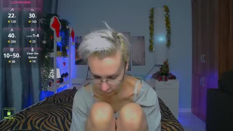 Snapshot of helgahimmele chatting on 12.24.24 Helga online show from 12.24.24