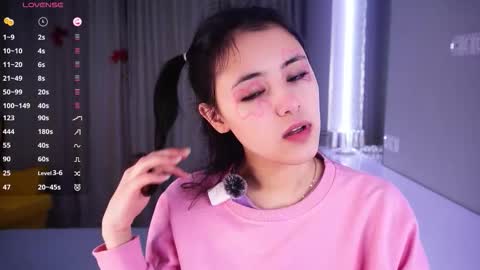 Snapshot of helgamartin chatting on 02.01.26 Aurora online show from 02.01.26