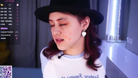 Snapshot of helgamartin chatting on 02.21.26 Aurora online show from 02.21.26