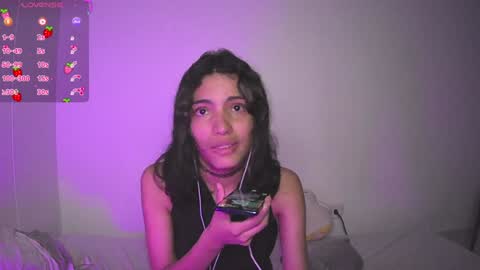 Helia Transfem and Amy online show from 01.19.25