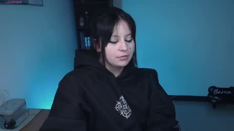Snapshot of hell_dancer_ chatting on 05.13.26 Lexa online show from 05.13.26