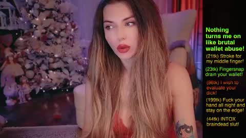 Snapshot of hell_on_heels_ chatting on 12.22.24 - show loyalty and subscribe - online show from 12.22.24