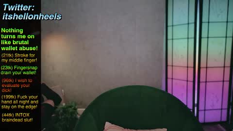 Snapshot of hell_on_heels_ chatting on 01.22.25 - show loyalty and subscribe - online show from 01.22.25
