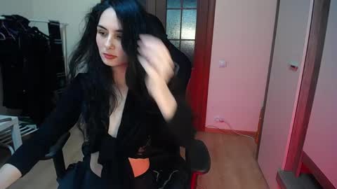 Helen online show from 05.18.26