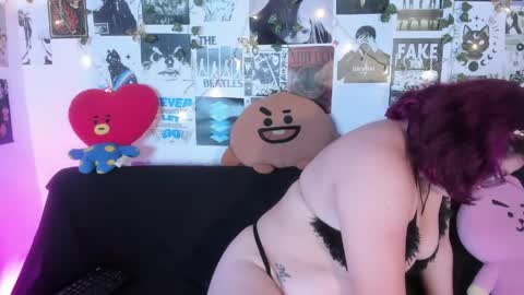Snapshot of hellen21rose chatting on 05.28.26 hellen online show from 05.28.26