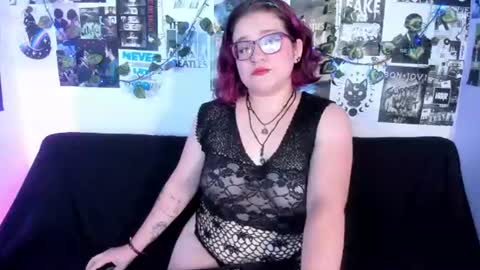 Snapshot of hellen21rose chatting on 08.05.26 hellen online show from 08.05.26