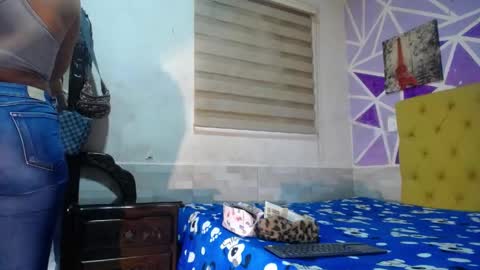 hellen maya online show from 04.24.26