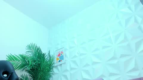 hellen     online show from 01.28.25