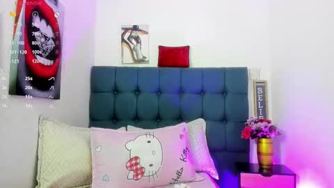 hellen_starx online show from 11.18.25