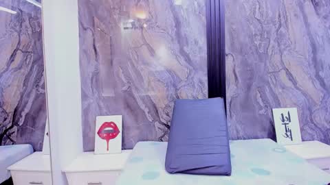 Snapshot of hellenjohansson chatting on 02.24.26 Hellen johanson online show from 02.24.26