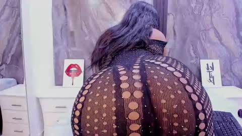 Snapshot of hellenjohansson chatting on 02.25.26 Hellen johanson online show from 02.25.26