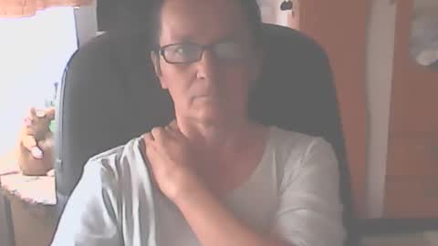 hellenmarie online show from 09.26.25
