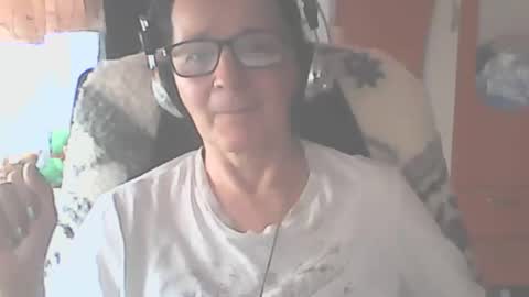 hellenmarie online show from 02.01.26