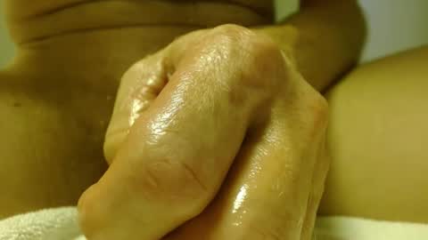 Snapshot of helloagain13 chatting on 09.28.25 helloagain13 online show from 09.28.25