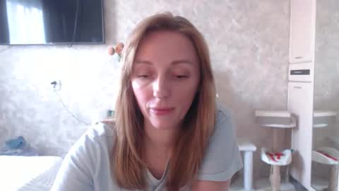 Snapshot of hellokittykaty chatting on 04.30.26 Victory online show from 04.30.26