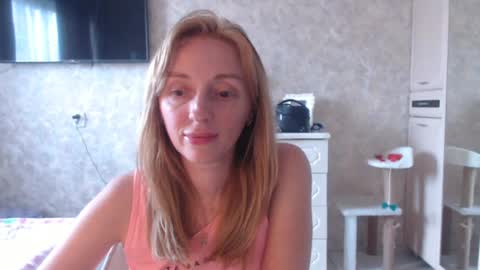 Snapshot of hellokittykaty chatting on 06.30.26 Victory online show from 06.30.26