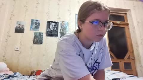 Leila online show from 07.08.26