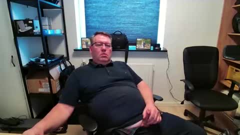 henrikrp1971 online show from 04.16.26