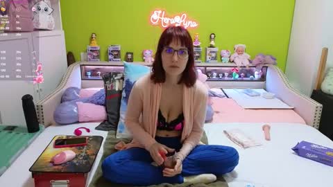 HeraLuna  online show from 03.06.26