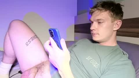 Snapshot of hercules__ chatting on 06.20.26 Gregblonde Alextattoo online show from 06.20.26