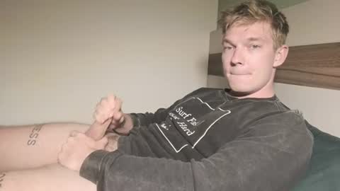 Snapshot of hercules__ chatting on 07.11.26 Gregblonde Alextattoo online show from 07.11.26
