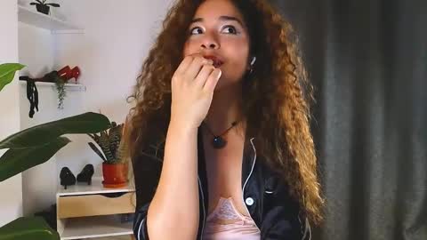 hercyqueen online show from 02.13.26