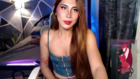Snapshot of herrafoxx chatting on 05.26.26 Davey online show from 05.26.26