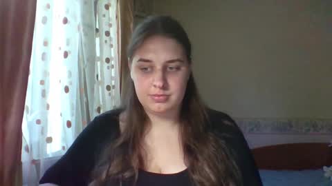 Snapshot of hess_luna_ chatting on 09.23.25 hess_luna_ online show from 09.23.25