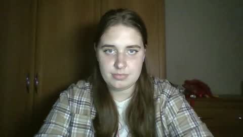 Snapshot of hess_luna_ chatting on 09.24.25 hess_luna_ online show from 09.24.25