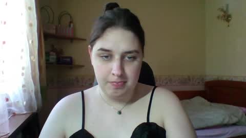 Snapshot of hess_luna_ chatting on 05.06.26 hess_luna_ online show from 05.06.26