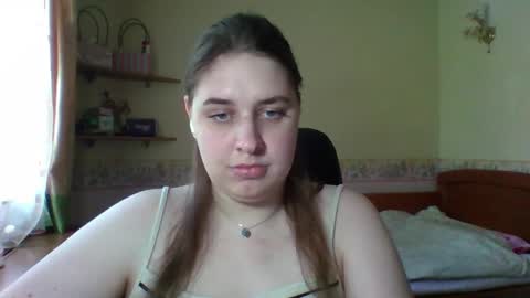 Snapshot of hess_luna_ chatting on 05.21.26 hess_luna_ online show from 05.21.26