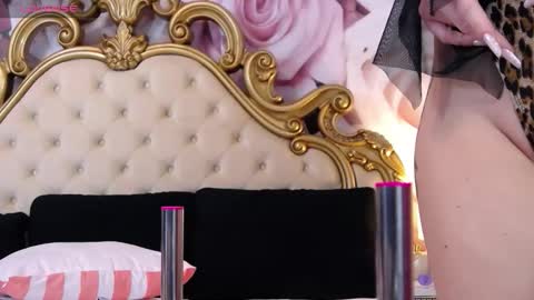 Hessy online show from 12.14.25