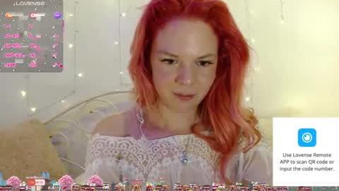 Snapshot of hexbunnie chatting on 04.14.26 hexbunnie online show from 04.14.26