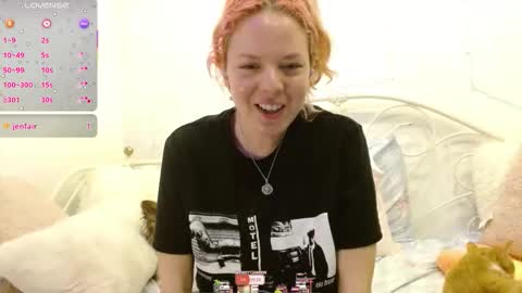 Snapshot of hexbunnie chatting on 05.13.26 hexbunnie online show from 05.13.26