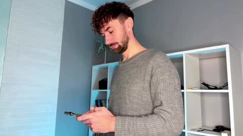 Snapshot of hey_arnold chatting on 12.31.24 Arnold online show from 12.31.24