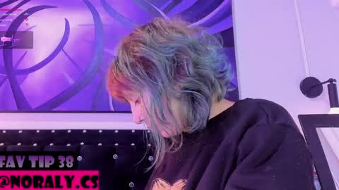Snapshot of hey_noraly chatting on 05.15.26 Noraly online show from 05.15.26