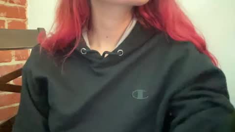 Snapshot of heybluebabe chatting on 01.31.25 Blue online show from 01.31.25