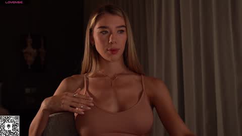 Snapshot of heyhorny_cb chatting on 02.04.25 My name is Mira. Please say hello I like to chat with you. If you have requests or dirty talk please use tip online show from 02.04.25