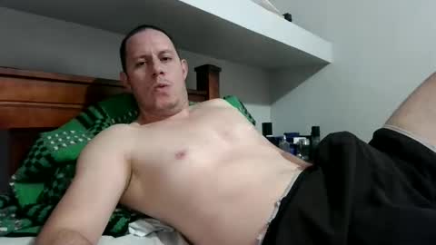 Snapshot of hhhcrh chatting on 05.24.26 jafet online show from 05.24.26