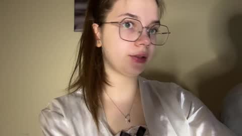 Snapshot of hidden_sin chatting on 01.16.26 Anna Alex online show from 01.16.26