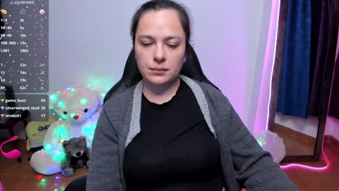 Snapshot of hidianapaola chatting on 01.31.25 Diana online show from 01.31.25