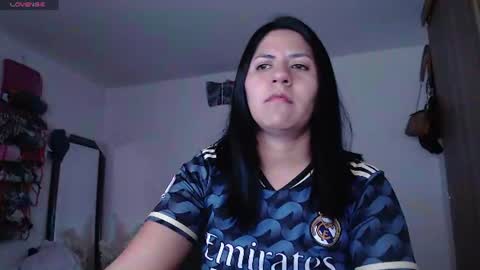 hilaril18 online show from 06.10.26