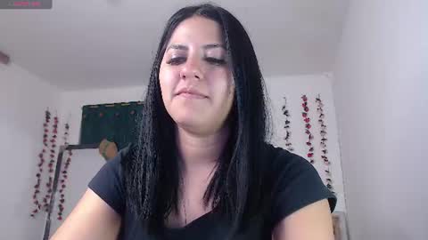hilaril18 online show from 07.23.26