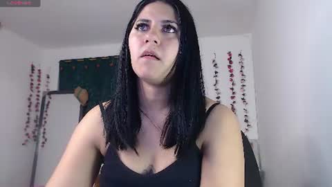 hilaril18 online show from 07.24.26